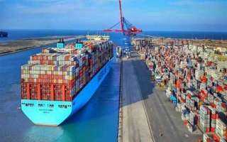اقتصادية قناة السويس: تفريغ 3400 طن رخام وتداول 20 سفينه بموانئ بورسعيد