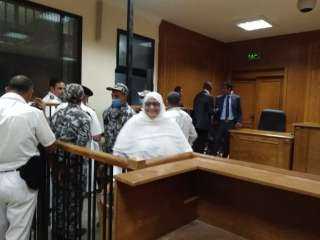 تأجيل محاكمة عائشة الشاطر و30 آخرين بقضية ”تمويل الإرهاب” لجلسة 13 يونيو