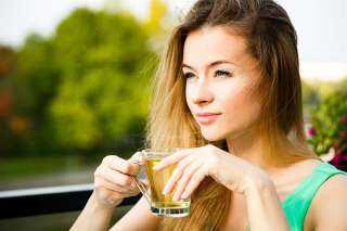 4 مشروبات سحرية لعلاج جفاف البشرة