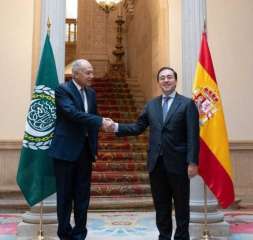 أبو الغيط يلتقي في مدريد مع ملك اسبانيا ويجري مباحثات مع وزير الخارجية الاسباني