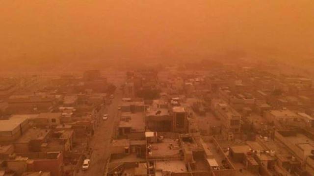عاصفة ترابية سابقة في العراق