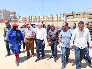 محافظ بورسعيد يتفقد أعمال تطوير شارع السيد سرحان بحي الزهور