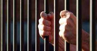 الجنايات تقضي بالسجن 7 سنوات لضابط وشرطي بتهمة قتل مواطن في حلوان