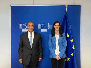 السفير المصري في بروكسل يبحث سُبل تعزيز التعاون مع مفوضة الاتحاد الاوروبي للابتكار والبحث العلمي
