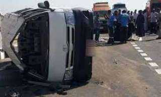 إصابة 11 شخصا فى حادث تصادم سيارة ميكروباص بأخرى ربع نقل ببنى سويف