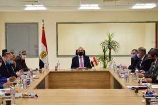 وزير الرى يعقد الاجتماع الدورى للقيادات بمقر الوزارة بالعاصمة الإدارية الجديدة