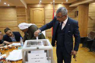 القوى العاملة تتابع سير العملية الانتخابية على رئاسة الإتحاد العام لنقابات عمال مصر