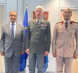 السفير المصري في بروكسل يلتقي رئيس اللجنة العسكرية للاتحاد الأوروبي