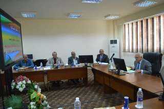 محافظ بورسعيد يترأس اجتماع مجلس إدارة المنطقة الصناعية جنوب بورسعيد