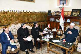 وفد الكنيسة السريانية بمصر يهنئون وزير الأوقاف وقيادات الوزارة بعيد الأضحى المبارك