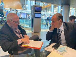 السفير المصري في بروكسل يتناول تطورات الحوار السياسي الوطني وعدد من الملفات مع أعضاء البرلمان الأوروبي