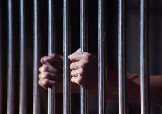 المشدد 15 عاما لـ 4 متهمين بسرقة شخص بالإكراه فى سوهاج