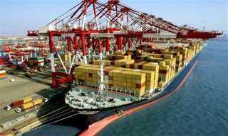 اقتصادية قناة السويس: تفريغ 3409 طن رخام وتداول 25 سفينة بموانئ بورسعيد