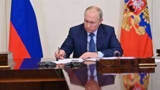 بوتين يوقع مرسومًا يتيح لمواطني أوكرانيا بالإقامة في روسيا لأجل غير مسمى
