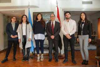 السفير المصري في بوينس أيرس يستقبل وزيرة البيئة الأرجنتينية