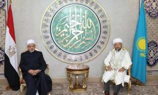 الإمام الأكبر يلتقي مفتي  كازاخستان على هامش مؤتمر زعماء الأديان