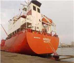 ميناء غرب بورسعيد يستقبل السفينة BOMAR CERES بحمولة 5500 طن