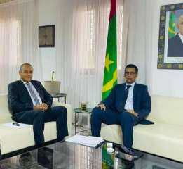 السفير المصري لدى موريتانيا يلتقي وزير التعليم العالي ووزير الشئون الإسلامية
