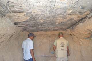 برنامج تدريبى على أعمال الحفائر يقود لكشف أثرى لمقبرة من العصر البطلمى