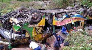 مصرع 25 شخصا في حادث سقوط حافلة في واد بالهند