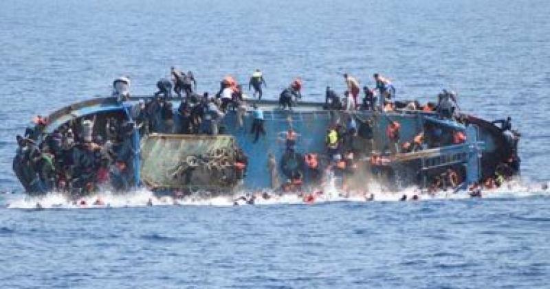 غرق قارب لمهاجرين قبالة سواحل اليونان