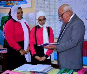 محافظ بورسعيد يتابع سير وانتظام العملية التعليمية بمدرسة نبوية الجابري الإعدادية بنات