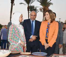 وزيرة الثقافة تشهد حفل تخرج الدفعتين الثانية والثالثة من ”صنايعية مصر”