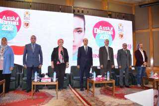رئيس جامعة أسيوط يشهد إفتتاح المؤتمر السنوى لقسم أمراض الجلدية والتناسلية وأمراض الذكورة
