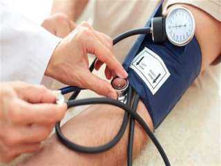 الفرق بين ضغط الدم المؤقت والمستمر