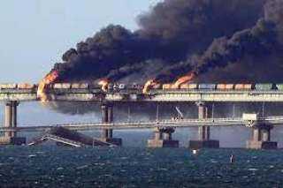 روسيا تحتجز 3 مواطنين متهمين بالضلوع في تفجير جسر القرم