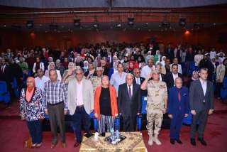 محافظ بورسعيد يشهد احتفالية مديرية التربية والتعليم بذكرى المولد النبوي الشريف والذكرى ال49 لانتصارات أكتوبر المجيدة