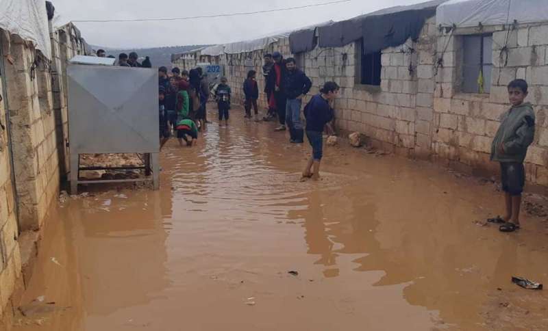 السيول تغرق- العديد من القرى شمال لبنان 