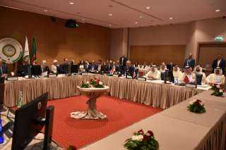 وزير الخارجية يشارك فى اجتماع لجنة تنفيذ القرارات والمتابعة للقمة العربية بالجزائر
