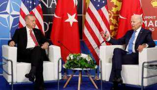 الرئاسة التركية: أردوغان وبايدن يبحثان التجارة والأمن في اجتماع بقمة العشرين