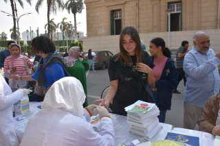 حملة توعوية بمرض السكر والوقاية منه لأعضاء هيئة التدريس والطلاب والعاملين بالحرم الجامعي لجامعة القاهرة