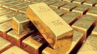 الذهب يتراجع عن ذروة 3 أشهر متأثرا بانفجار بولندا