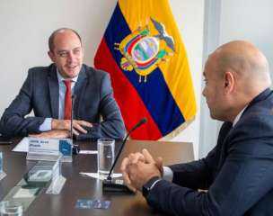 سفير مصر في كيتو يلتقي وزير الإنتاج والتجارة الخارجية والإستثمار والثروة السمكية بالإكوادور