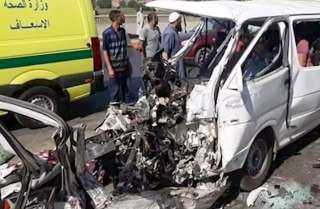 مصرع شخصين وإصابة 5 آخرين فى تصادم سيارتين بطريق مطار أسوان