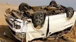 إصابة 19 شخصا في انقلاب ميكروباص بالصحراوي الشرقي بالمنيا