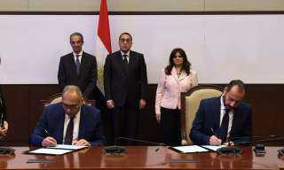 رئيس الوزراء يشهد توقيع بروتوكول تطوير خدمات رقمية للمصريين بالخارج
