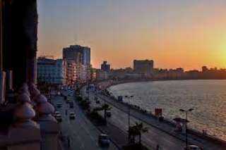 محافظ الإسكندرية: الشمس لم تظهر طوال الـ3 أيام الماضية