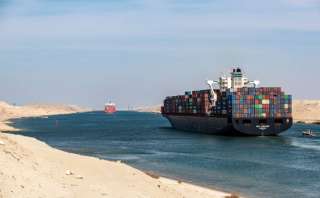 قناة السويس تستقبل 77 سفنية بحمولات 4.6 مليون طن