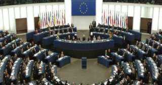 البرلمان الأوروبى يعلق حصانة نائبين جديدين على خلفية قضية فساد