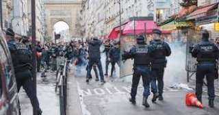 الوضع في فرنسا معقد بسبب الإضرابات