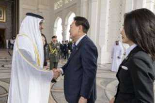 رئيس دولة الإمارات ونظيره الكوري الجنوبي يشهدان توقيع عدة اتفاقيات ومذكرات تفاهم