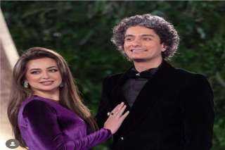 هبة مجدي تتألق برفقة زوجها المطرب محمد محسن في حفل ”Joy awards”