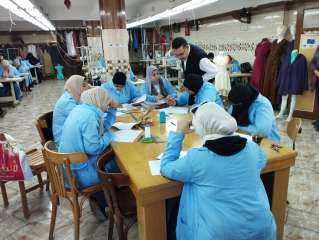 ”القوى العاملة”:ختام فعاليات 3 دورات تدريبية على مهن التفصيل والخياطة و اللغات  ببورسعيد