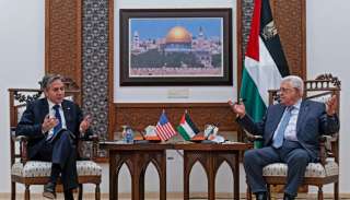 الرئيس الفلسطيني لـ«بلينكن»: شعبنا لن يقبل باستمرار الاحتلال للأبد