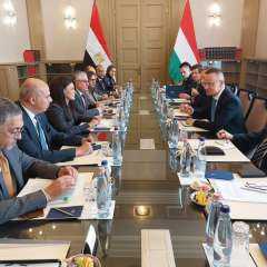 المجر تستجيب لطلب وزير الخارجية بزيادة عدد المنح الدراسية المقدمة إلى مصر