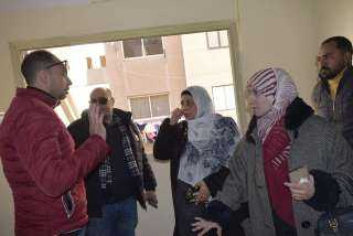محافظ بورسعيد:  البدء في تسليم المجموعة الأولي من المستحقين للوحدات السكنية بمشروع الأمل بحي الضواحي